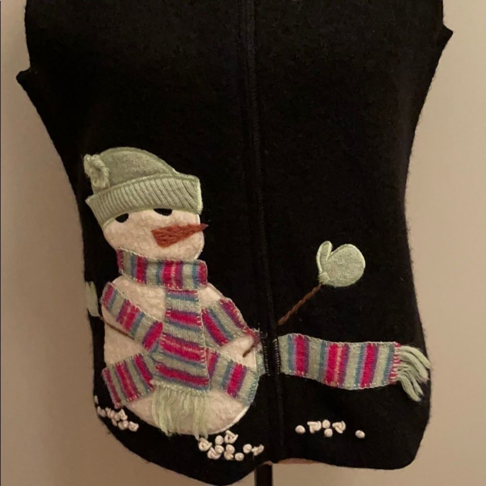 Winter/Holiday Sweater‼️ - Picture 2 of 4